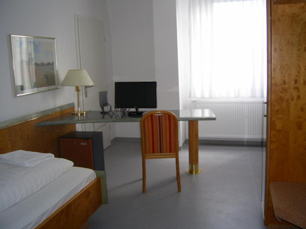 Willy Hotel Frankfurt Fráncfort del Meno Exterior foto